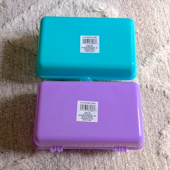 NWT ✏️ 2 - TURQUOISE & LILAC PLASTIC ART/CRAFT STORAGE SCHOOL PENCIL BOXES 8x5” - Picture 4 of 4